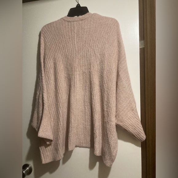 Barefoot Dreams Cardigan shrug - Picture 2 of 4